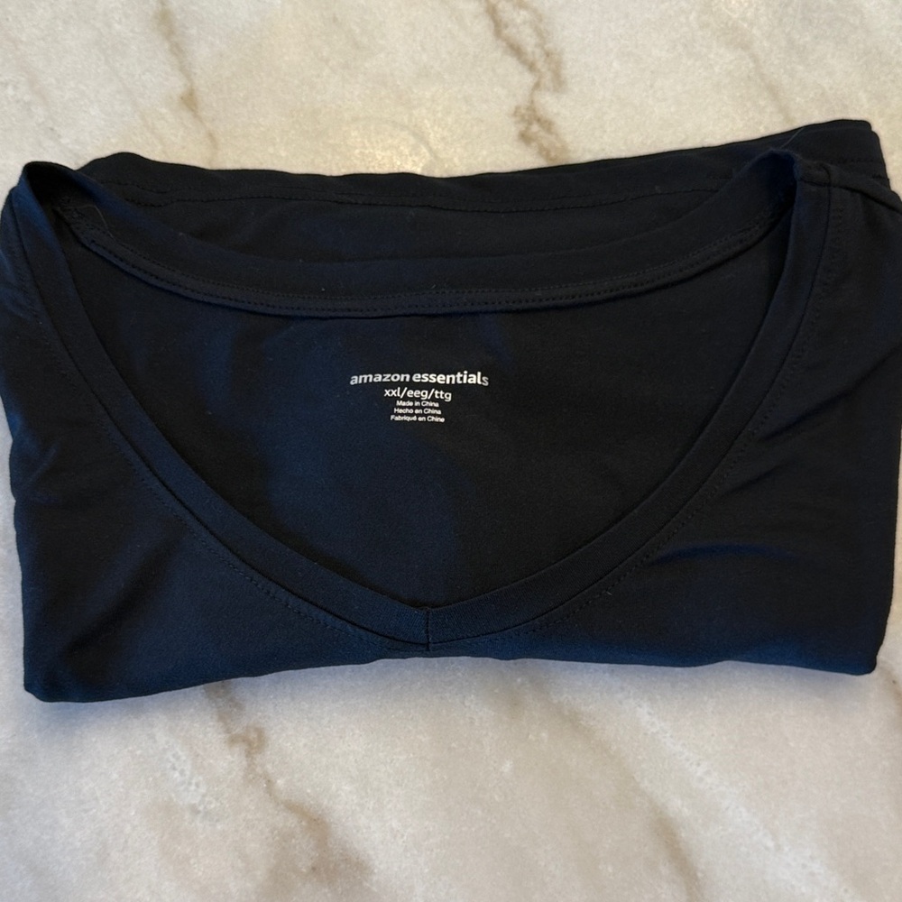 Amazon Essentials Classic Black V-Neck Women's T-Shirt Size XXL cap sleeves